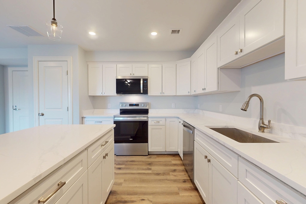 610 Salem Street, Unit 408 Wakefield, MA 01880 - Photo 7 of 20