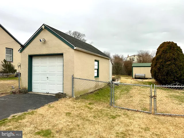 $400,000 | 716 Rosa Avenue, Croydon, PA 19021