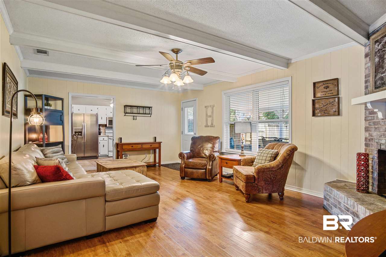 6681 David Drive South Theodore, AL 36582 - Photo 6 of 31 Family Room