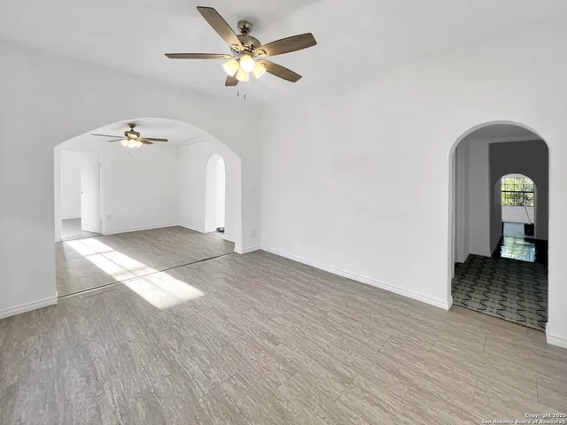 $195,000 | 624 West Lake Street, Crystal City, TX 78839