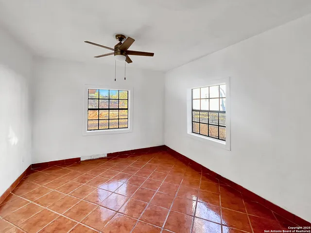 $195,000 | 624 West Lake Street, Crystal City, TX 78839