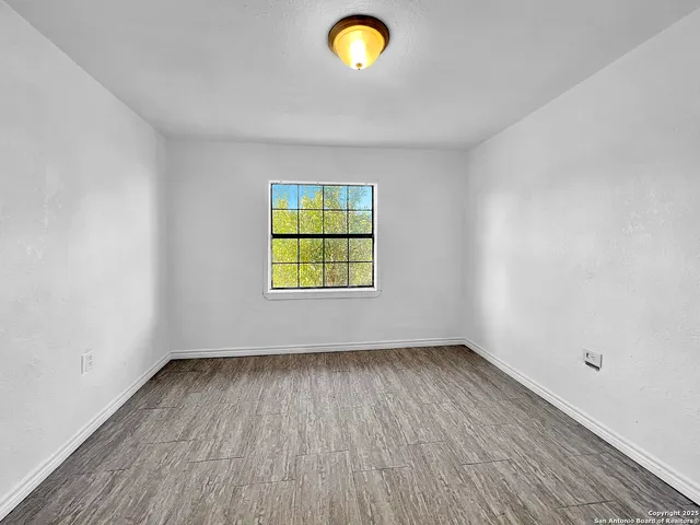 $195,000 | 624 West Lake Street, Crystal City, TX 78839