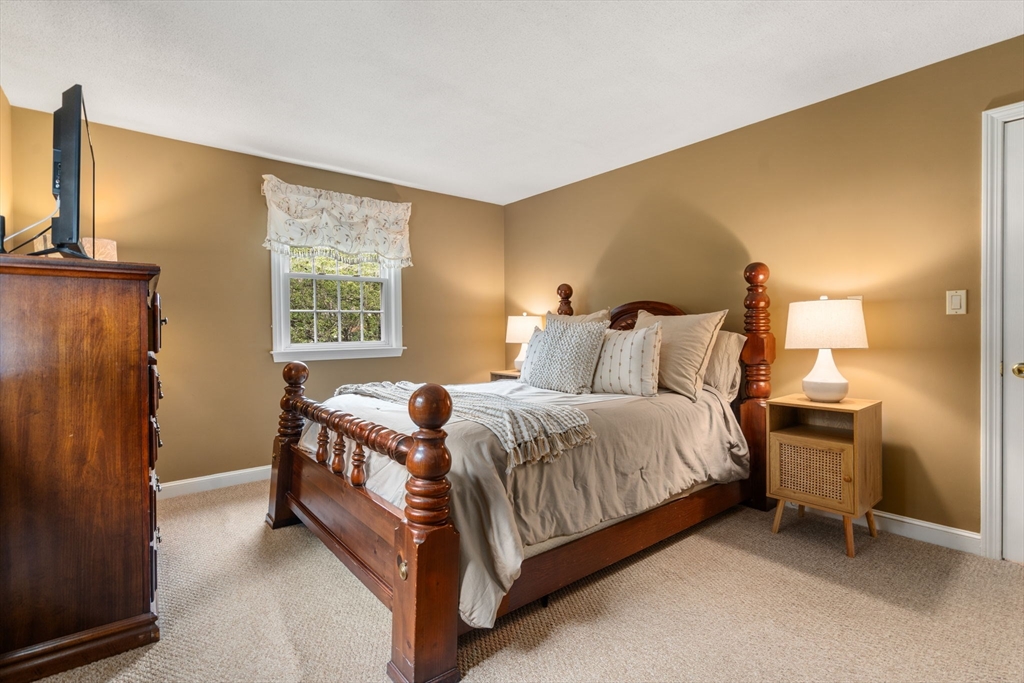8 Marlyn Road Medfield, MA 02052 - Photo 16 of 34 Gallery Image 16