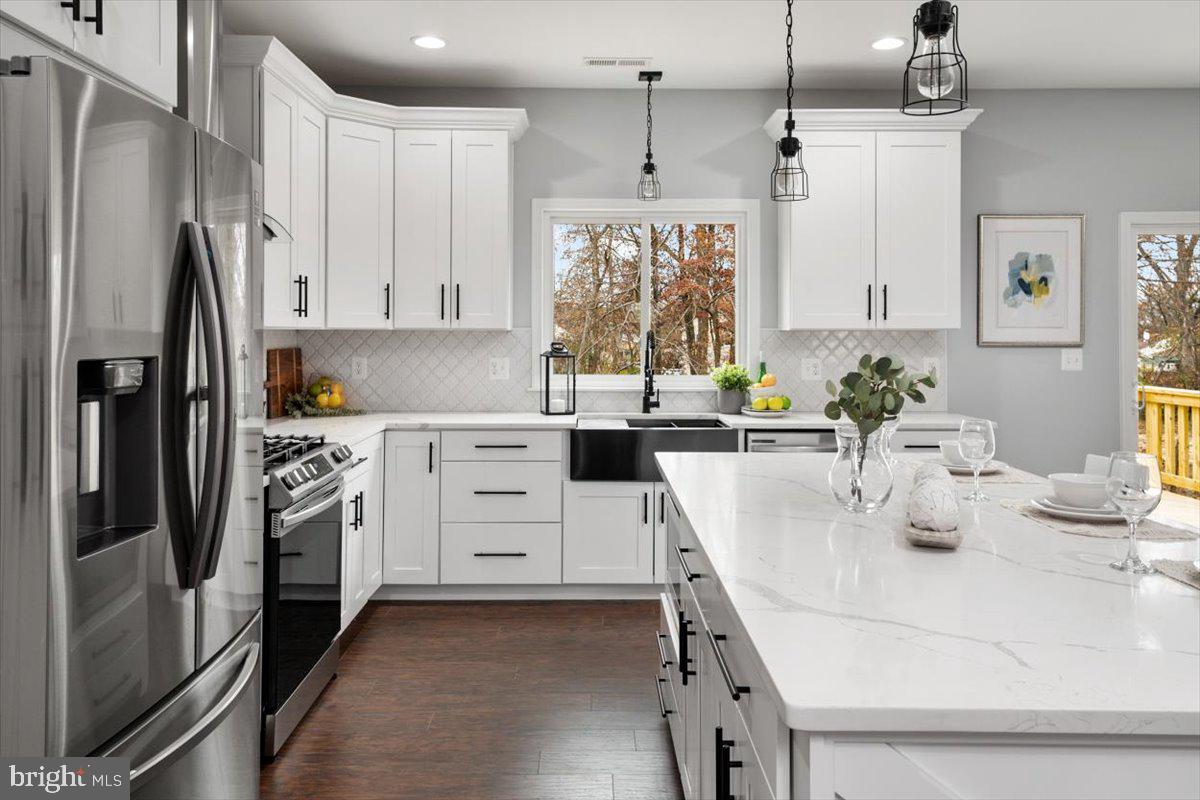 1406 North Rolling Road Catonsville, MD 21228 - Photo 4 of 45