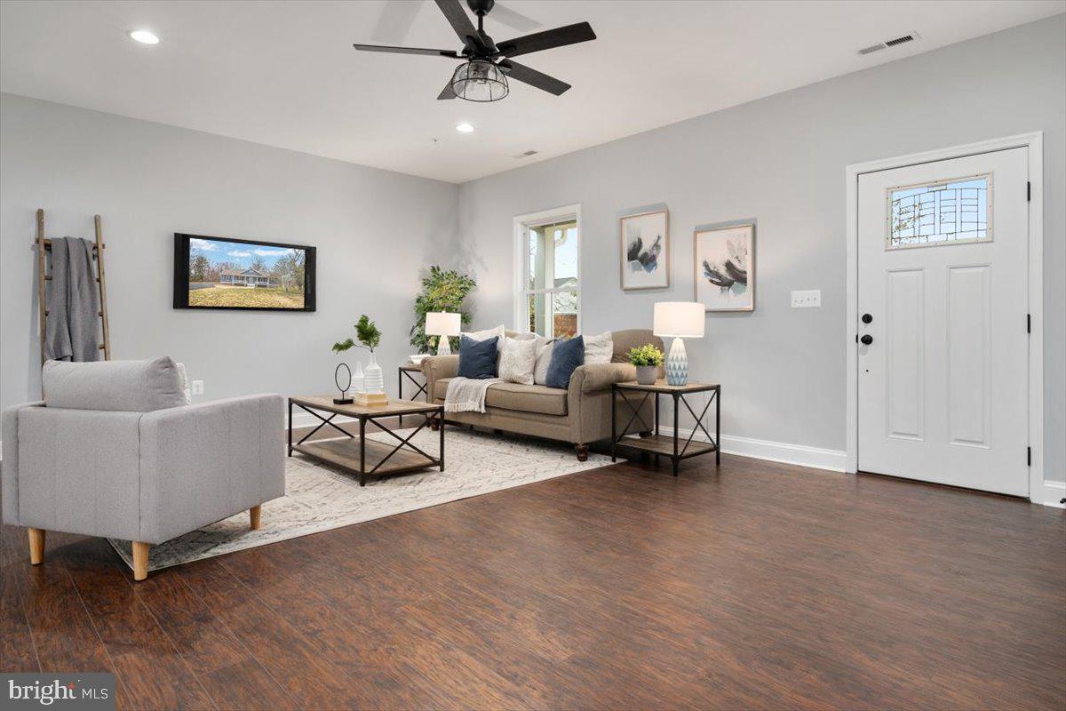 1406 North Rolling Road Catonsville, MD 21228 - Photo 9 of 45