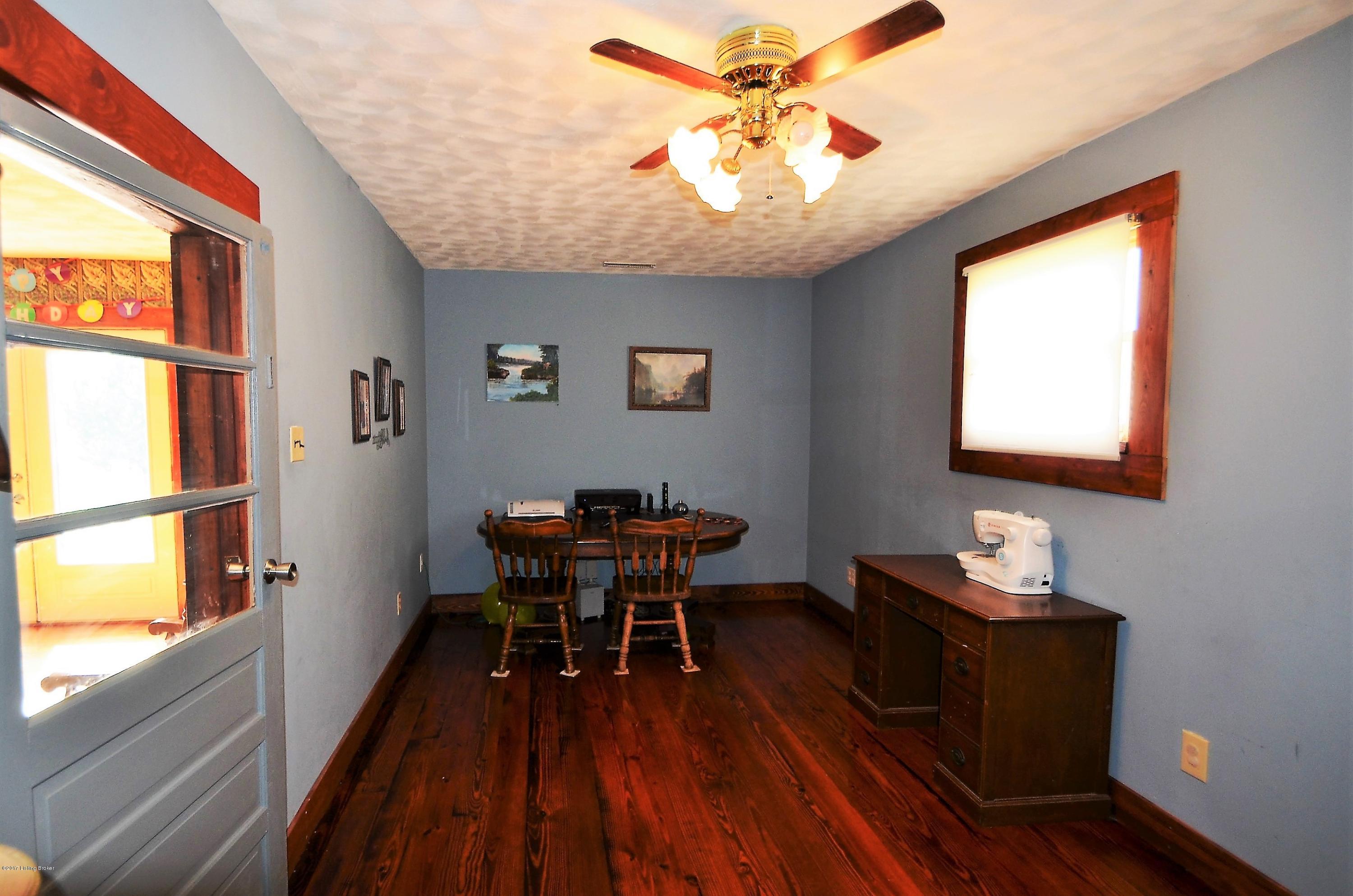 695 Texas Road Springfield, KY 40069 - Photo 16 of 35 DSC_2614 (2)