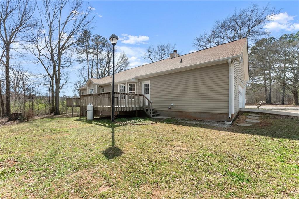 662 Maley Road Jefferson, GA 30549 - Photo 33 of 43 a backyard of a house