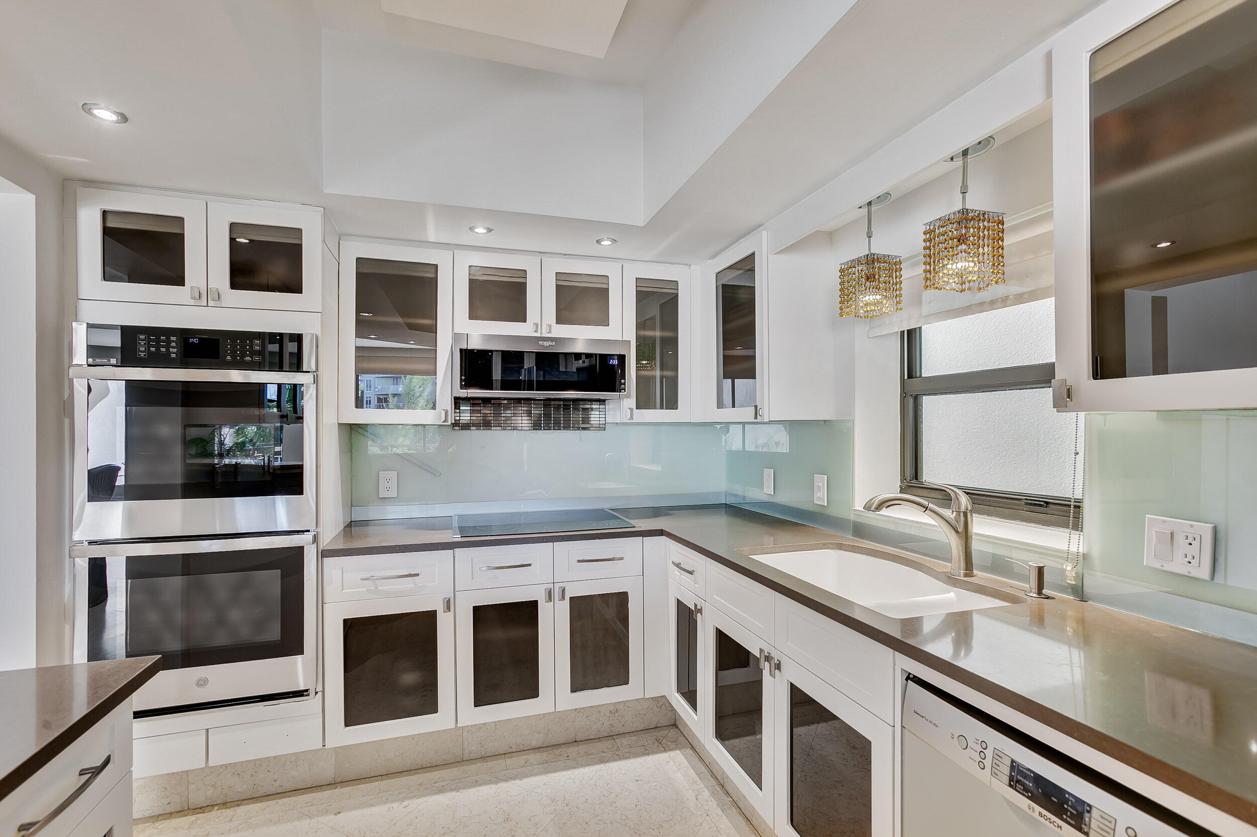 3974 North Ocean Drive, Unit 4 Singer Island, FL 33404 - Photo 14 of 62 Kitchen