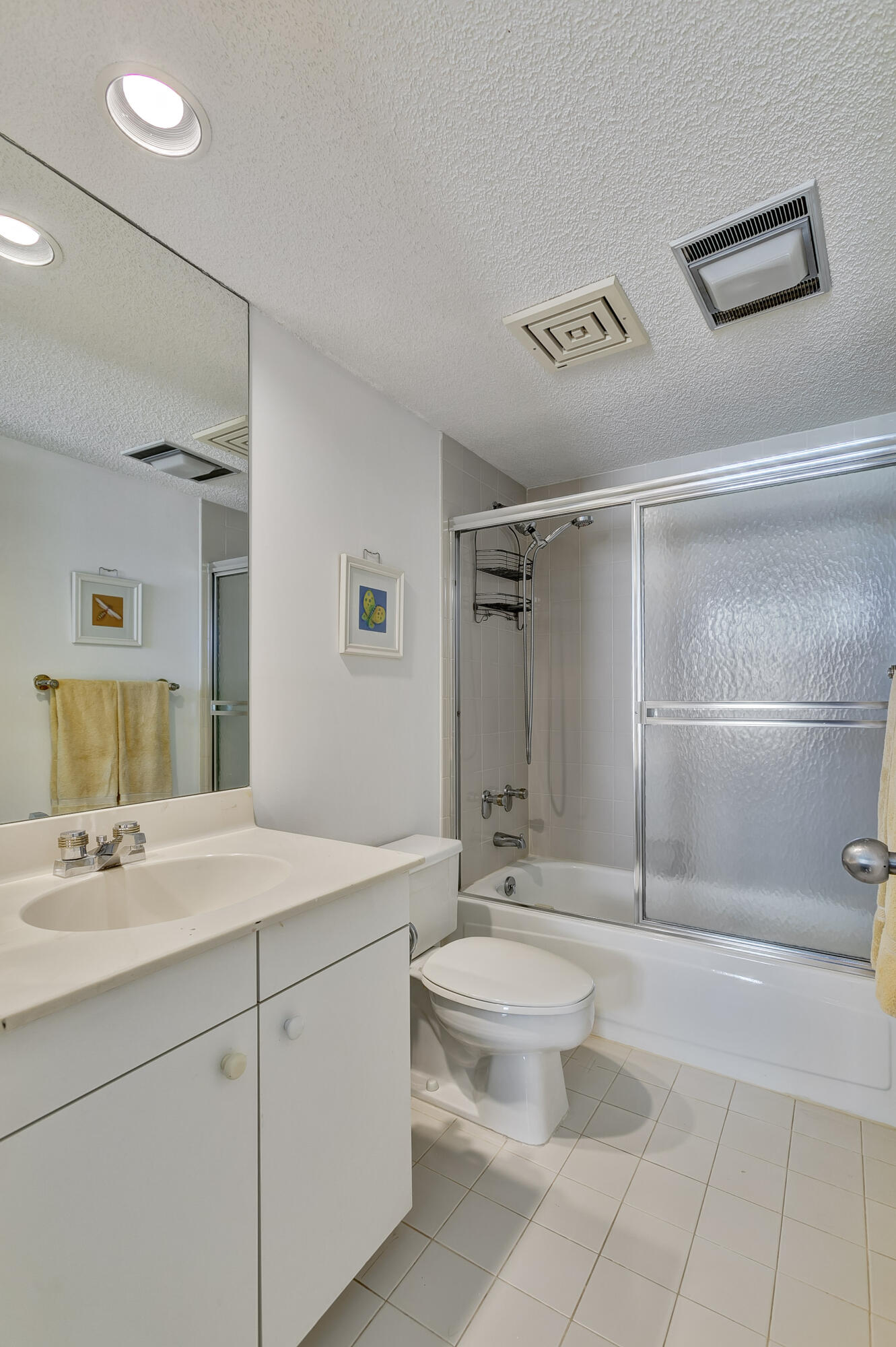 3974 North Ocean Drive, Unit 4 Singer Island, FL 33404 - Photo 21 of 62 Bedroom 3 Bath