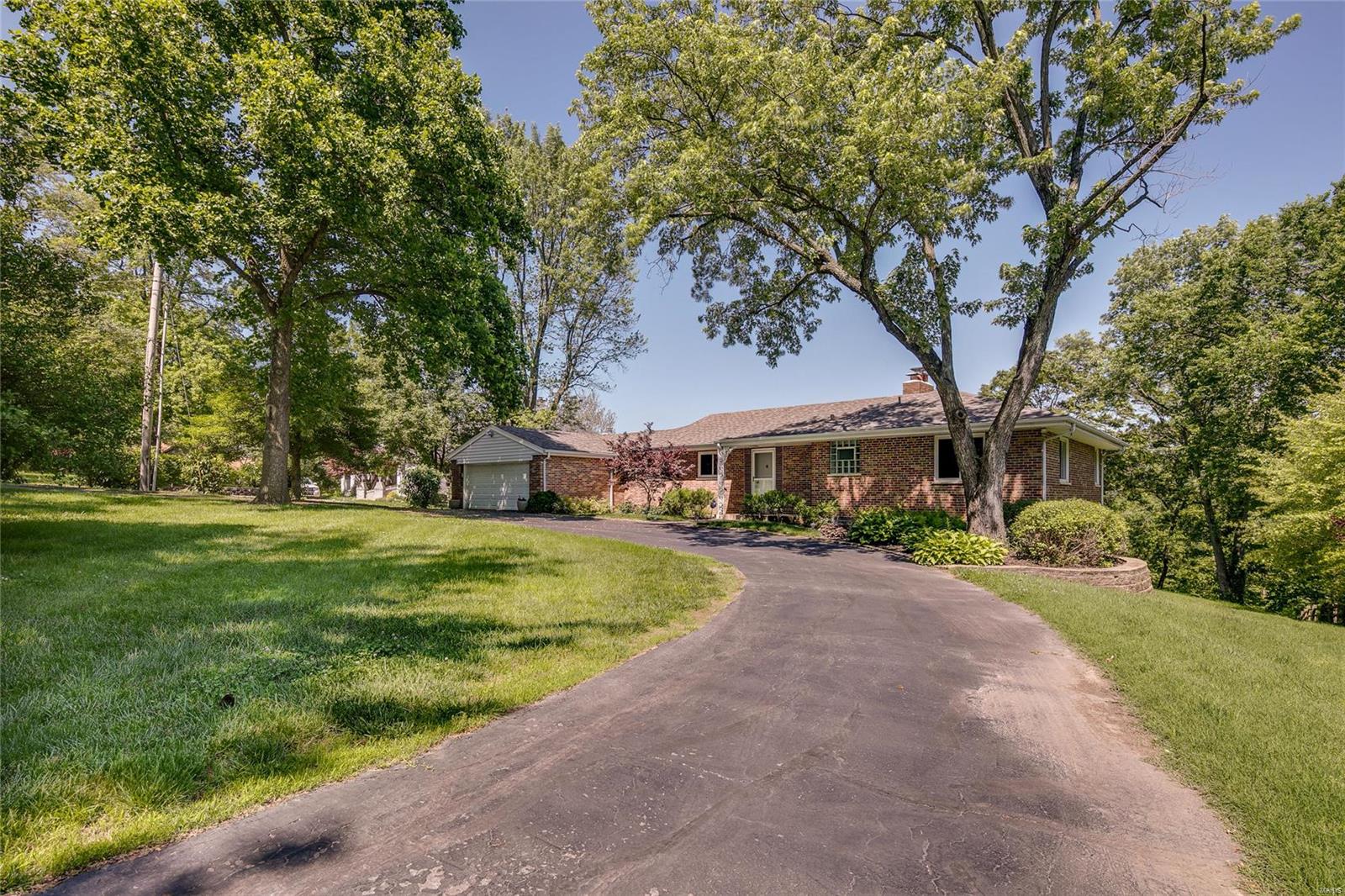 9120 Rott Road St. Louis, MO 63127 - Photo 4 of 37 Gallery Image 4