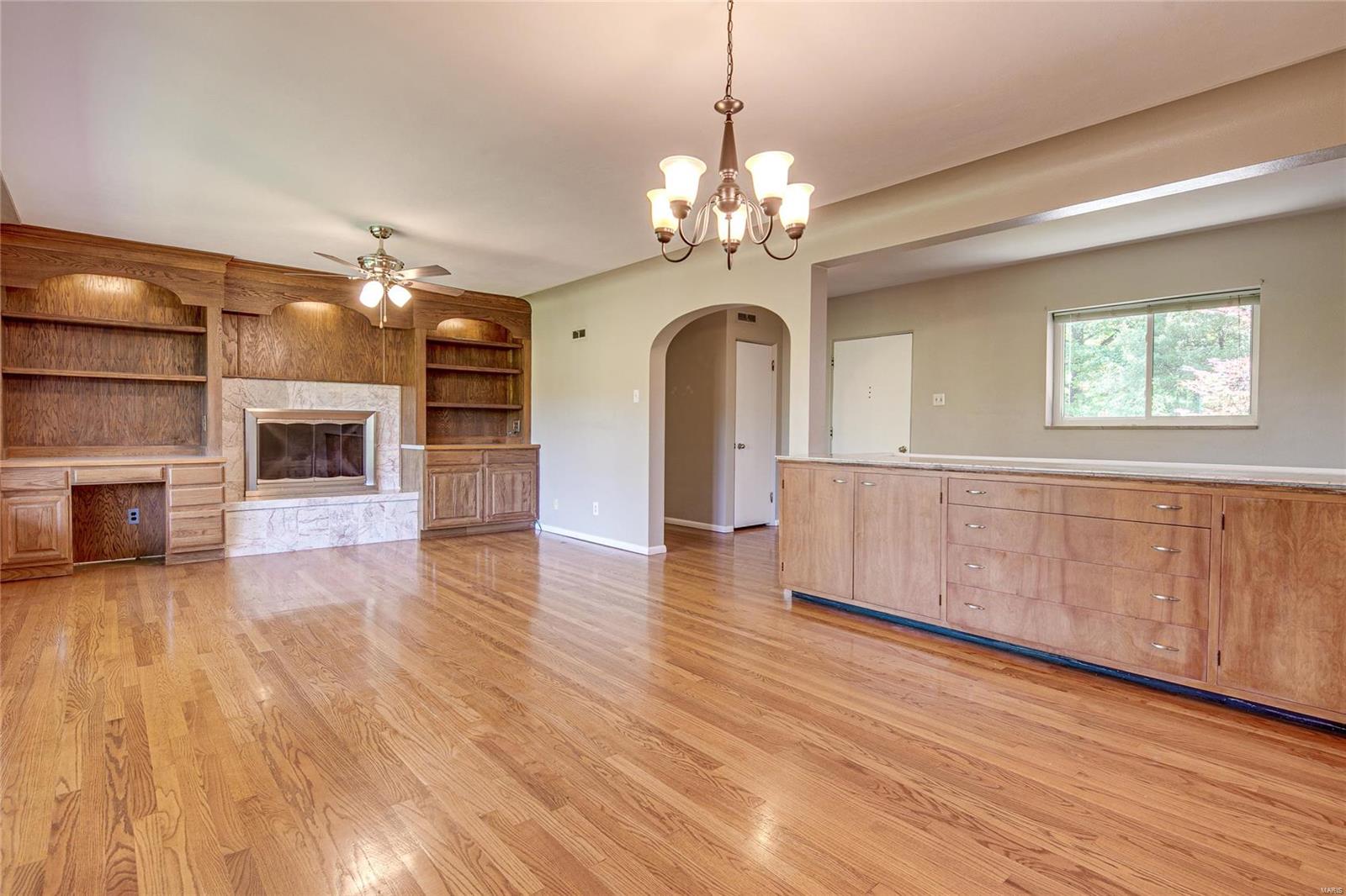 9120 Rott Road St. Louis, MO 63127 - Photo 5 of 37 Gallery Image 5