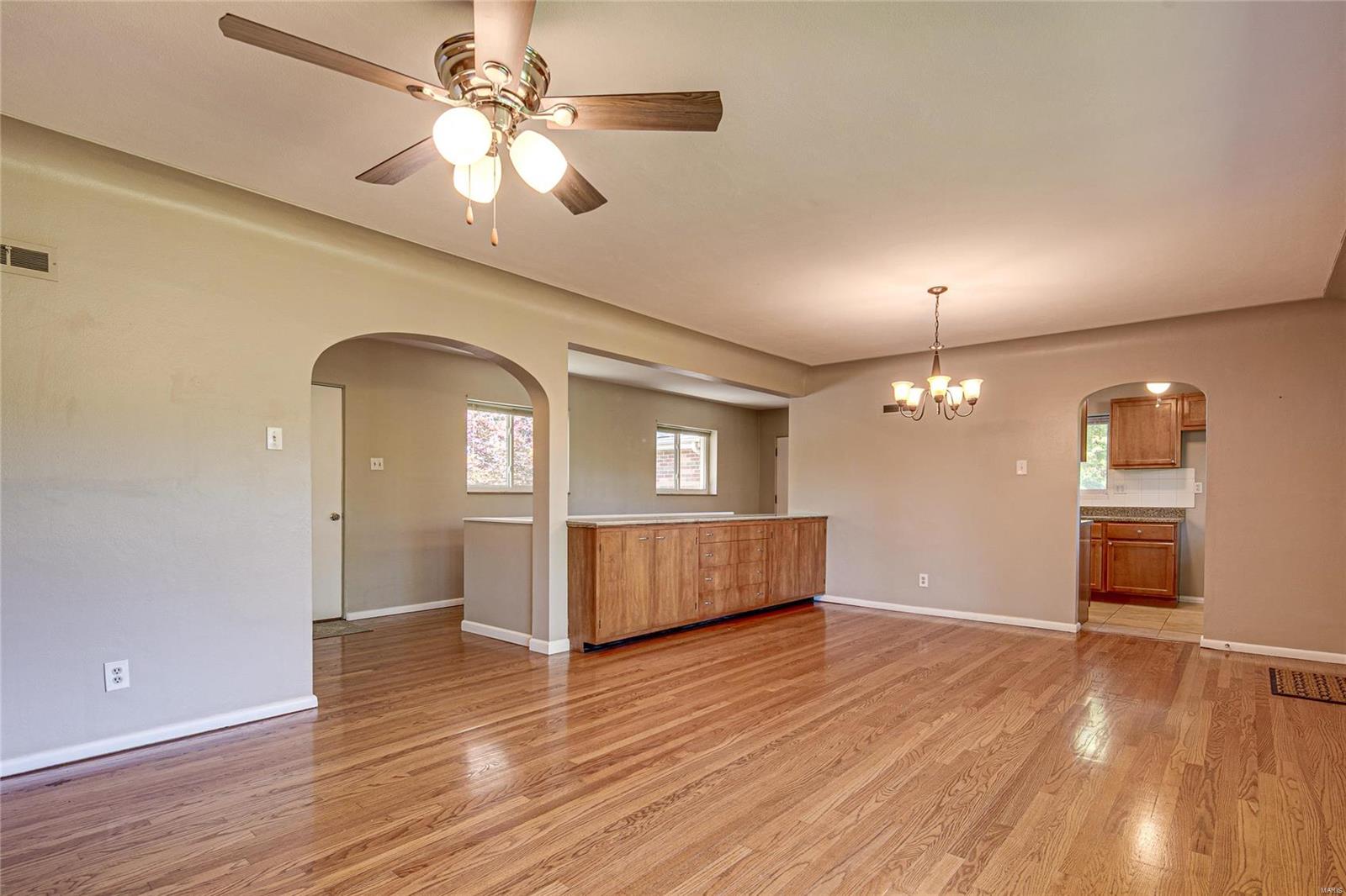 9120 Rott Road St. Louis, MO 63127 - Photo 9 of 37 Gallery Image 9