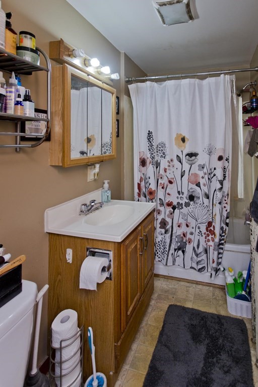 83 Melville Street Springfield, MA 01104 - Photo 17 of 28 Gallery Image 17
