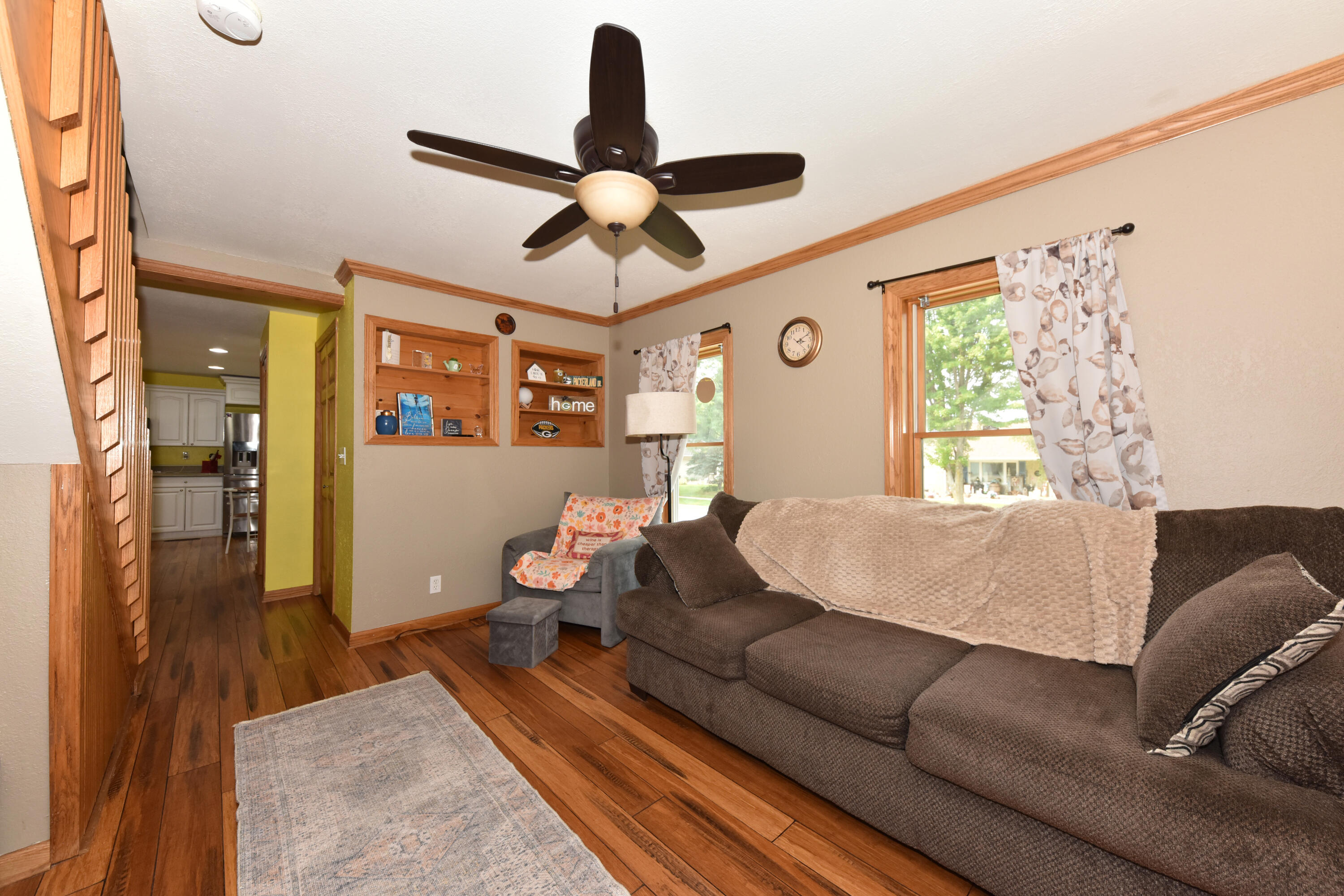 657 First Street Hartford, WI 53027 - Photo 11 of 28 LR