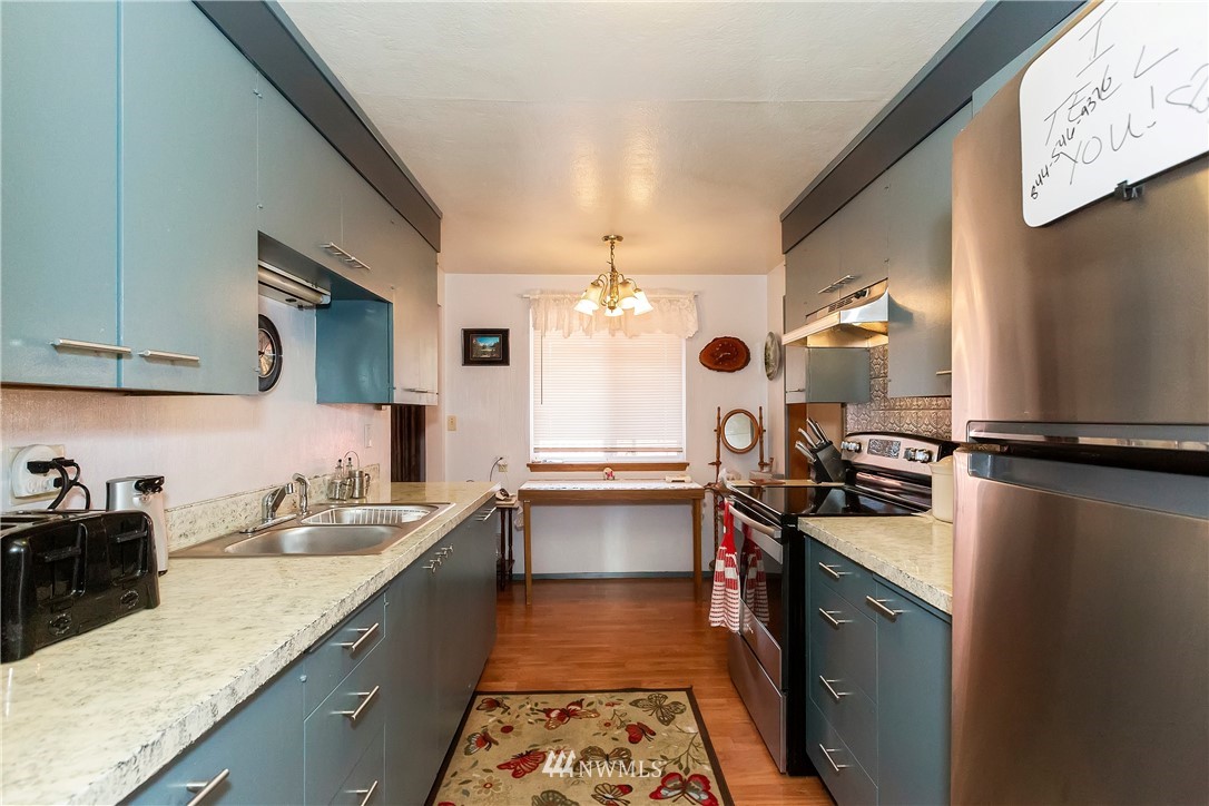 1535 Rocky Point Road Northwest Bremerton, WA 98312 - Photo 16 of 21 Gallery Image 16