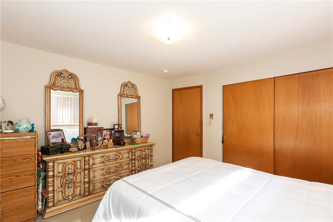1535 Rocky Point Road Northwest Bremerton, WA 98312 - Photo 8 of 21 Gallery Image 8