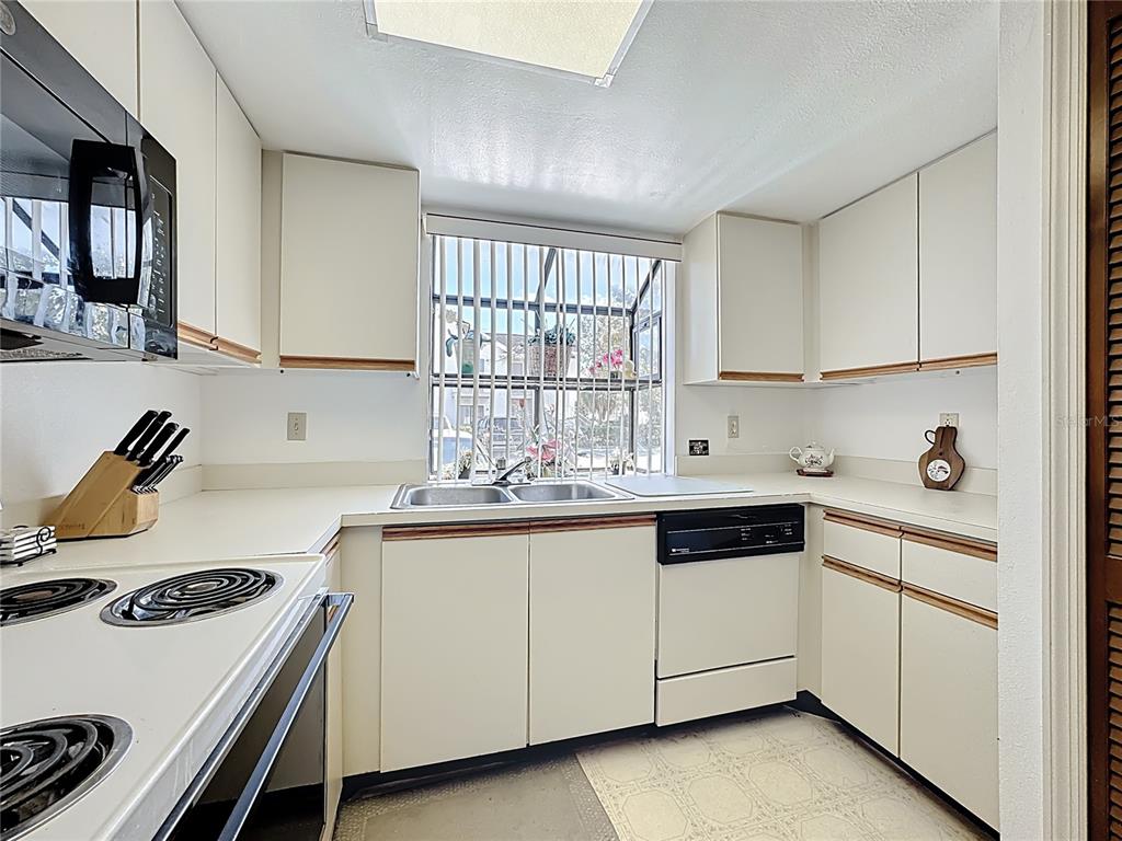 3111 Rio Grande Trail, Unit 3111 Kissimmee, FL 34741 - Photo 11 of 27