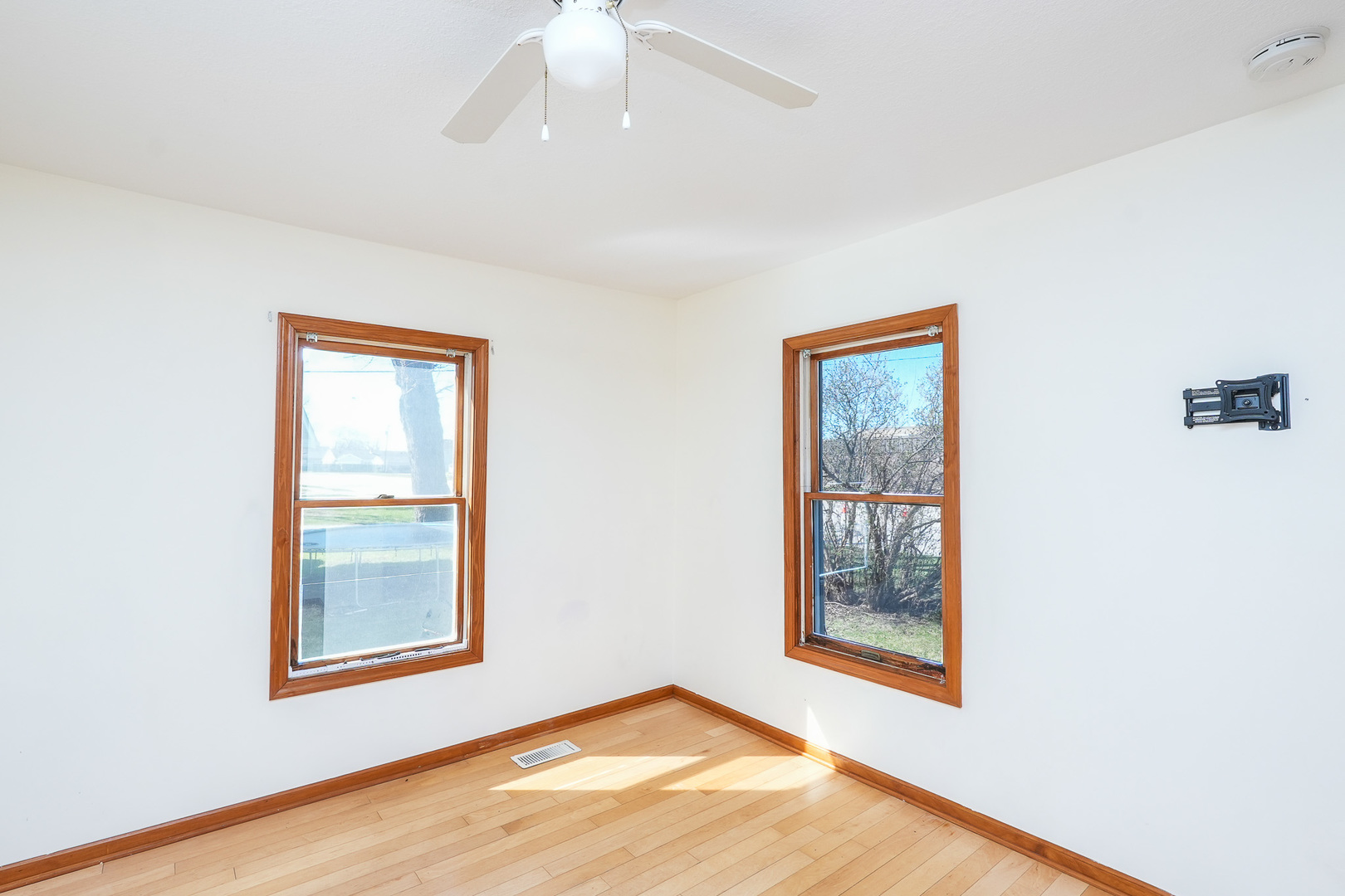 464 North Maple Street Manteno, IL 60950 - Photo 12 of 26