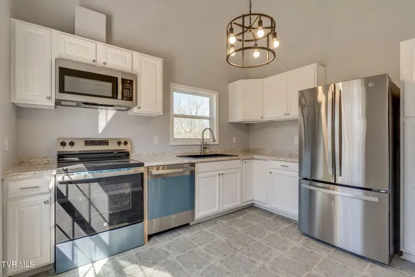 $450,000 | 2269 Valleydale Road, Mosheim, TN 37818