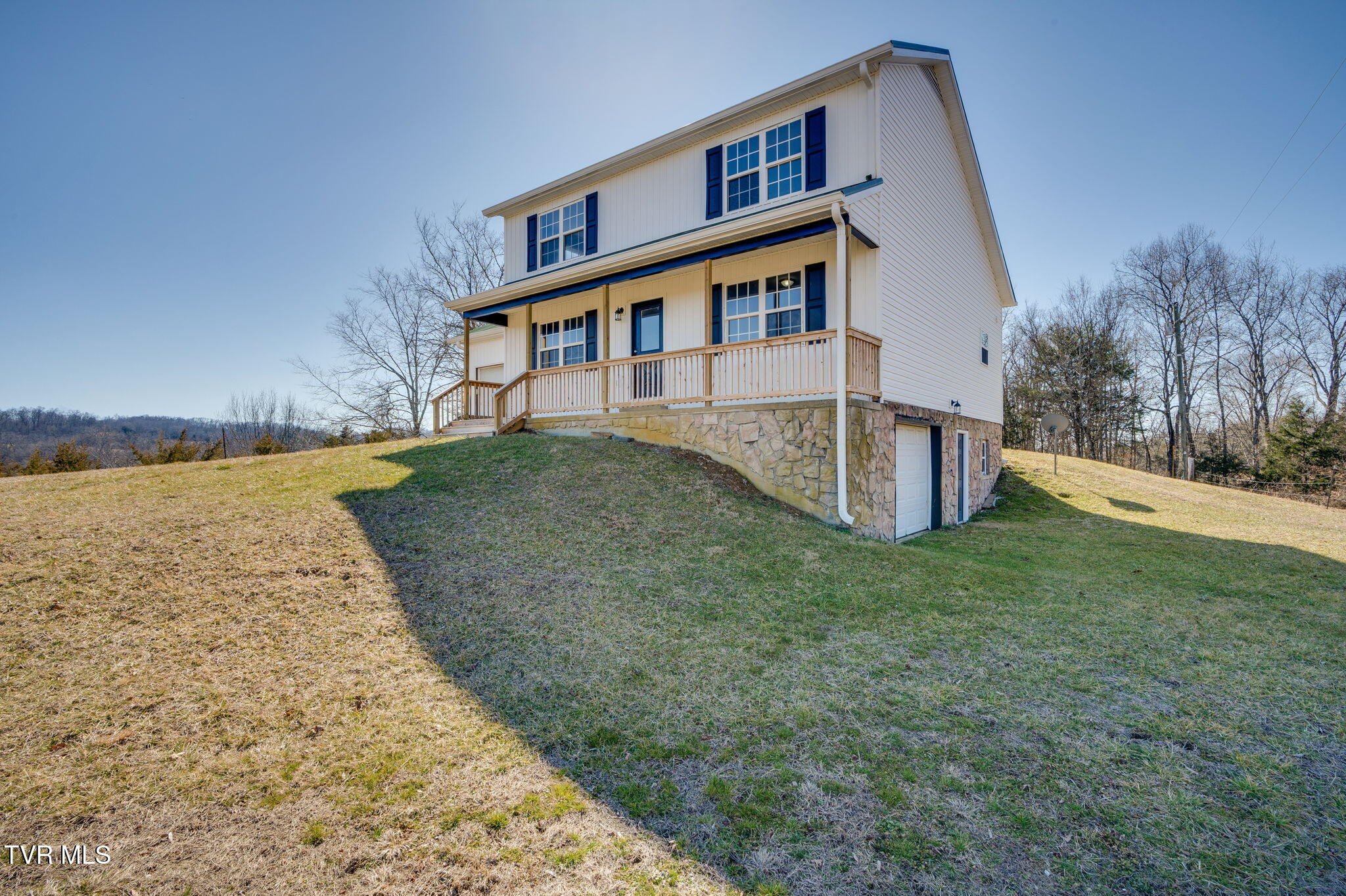 2269 Valleydale Road Mosheim, TN 37818 - Photo 3 of 42 003