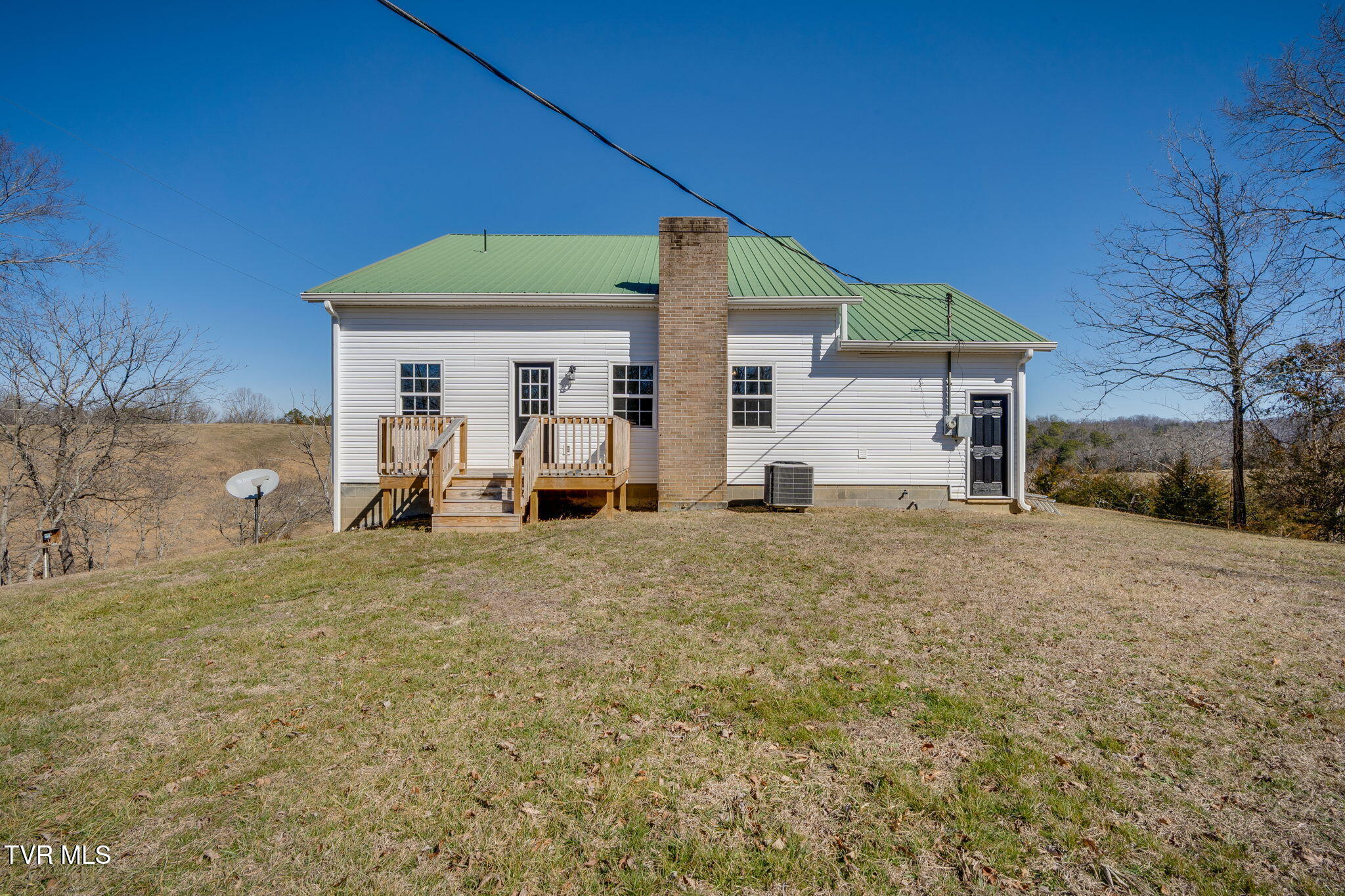 2269 Valleydale Road Mosheim, TN 37818 - Photo 33 of 42 032
