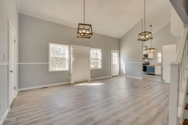 $450,000 | 2269 Valleydale Road, Mosheim, TN 37818