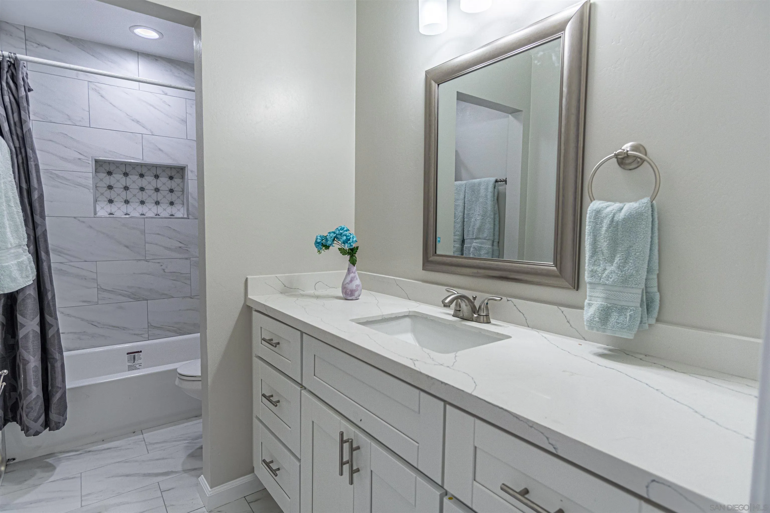 2720 Grade Place Spring Valley, CA 91977 - Photo 24 of 36 Gallery Image 24