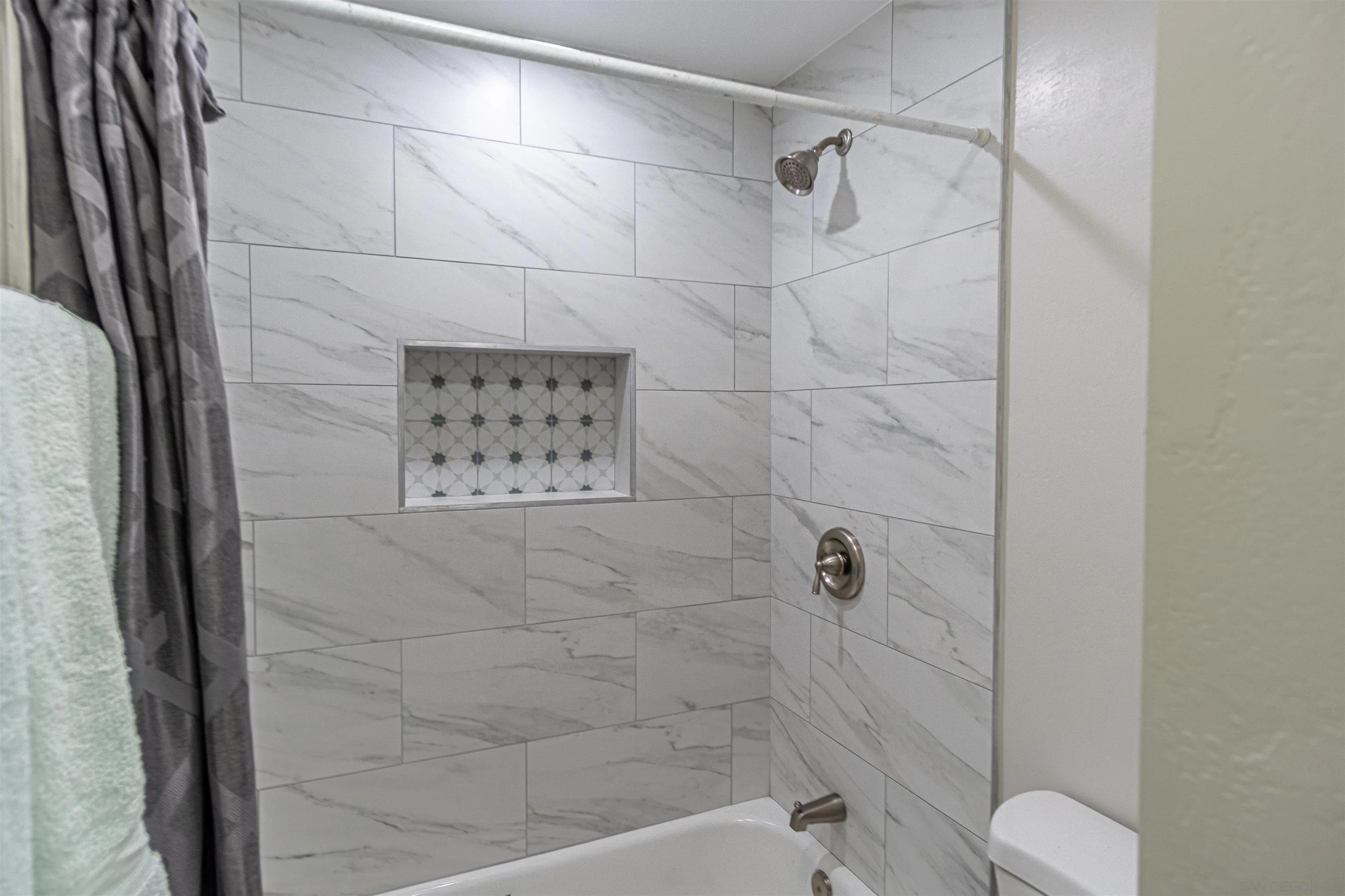 2720 Grade Place Spring Valley, CA 91977 - Photo 26 of 36 Gallery Image 26
