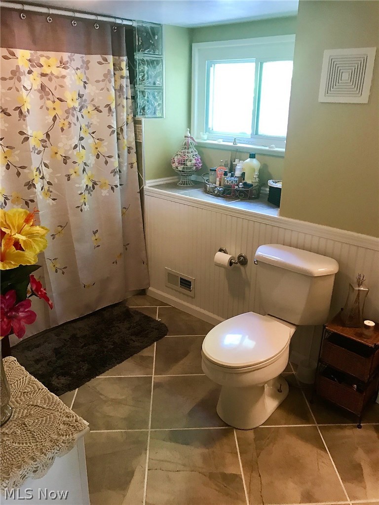 39047 Johnnycake Ridge Road Willoughby, OH 44094 - Photo 8 of 13 Gallery Image 8
