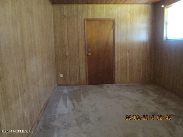 6231 Diane Road Jacksonville, FL 32277 - Photo 6 of 13 IMG_2341 (640x480)