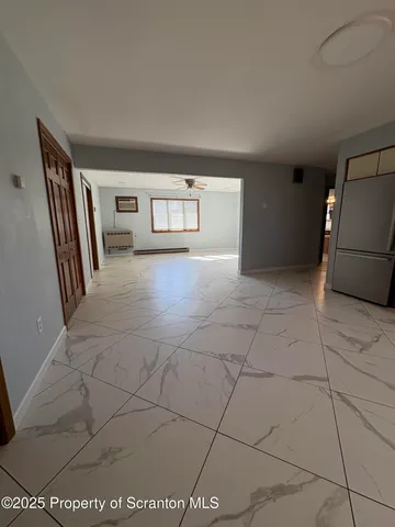 $1,000 | 559 Penn Avenue, Unit A, Mayfield, PA 18433