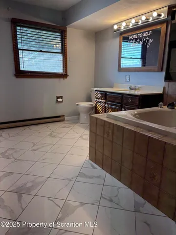 $1,000 | 559 Penn Avenue, Unit A, Mayfield, PA 18433