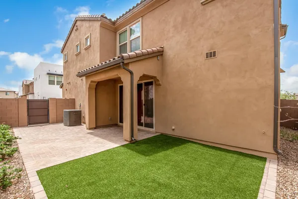 $2,750 | 1667 South Wallrade Lane, Gilbert, AZ 85295