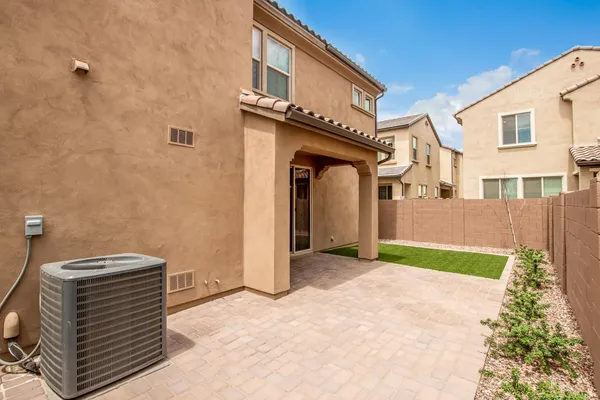 $2,750 | 1667 South Wallrade Lane, Gilbert, AZ 85295