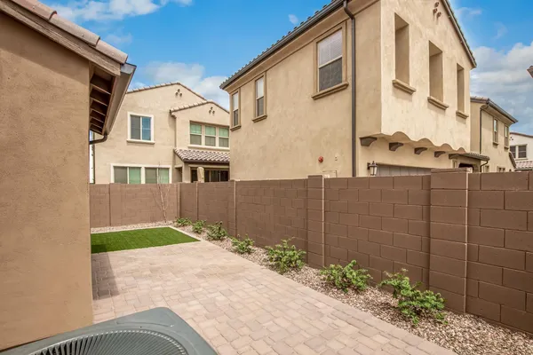 $2,750 | 1667 South Wallrade Lane, Gilbert, AZ 85295