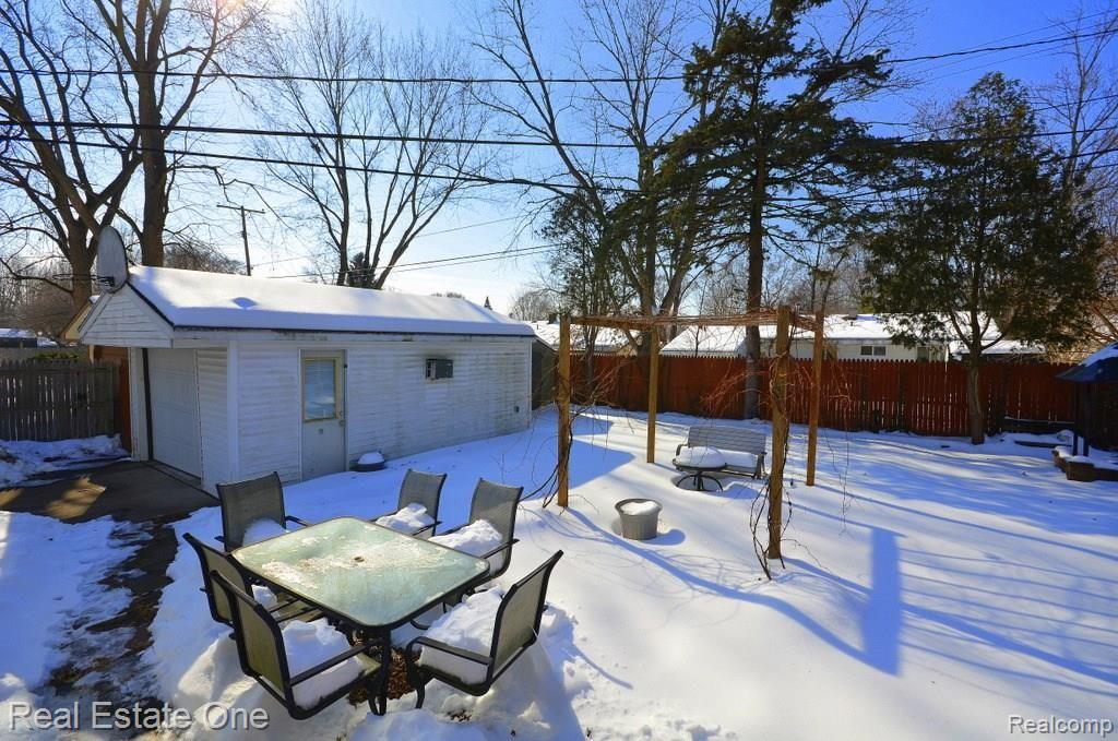 3038 Melvin Avenue Rochester, MI 48307 - Photo 19 of 25 18.JPG