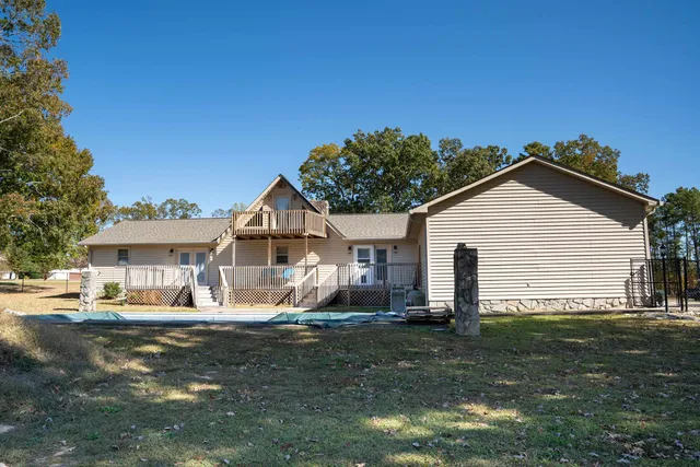 $379,900 | 250 Garden Lakes Drive, Blacksburg, SC 29702