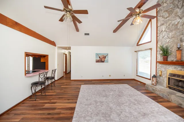 $379,900 | 250 Garden Lakes Drive, Blacksburg, SC 29702