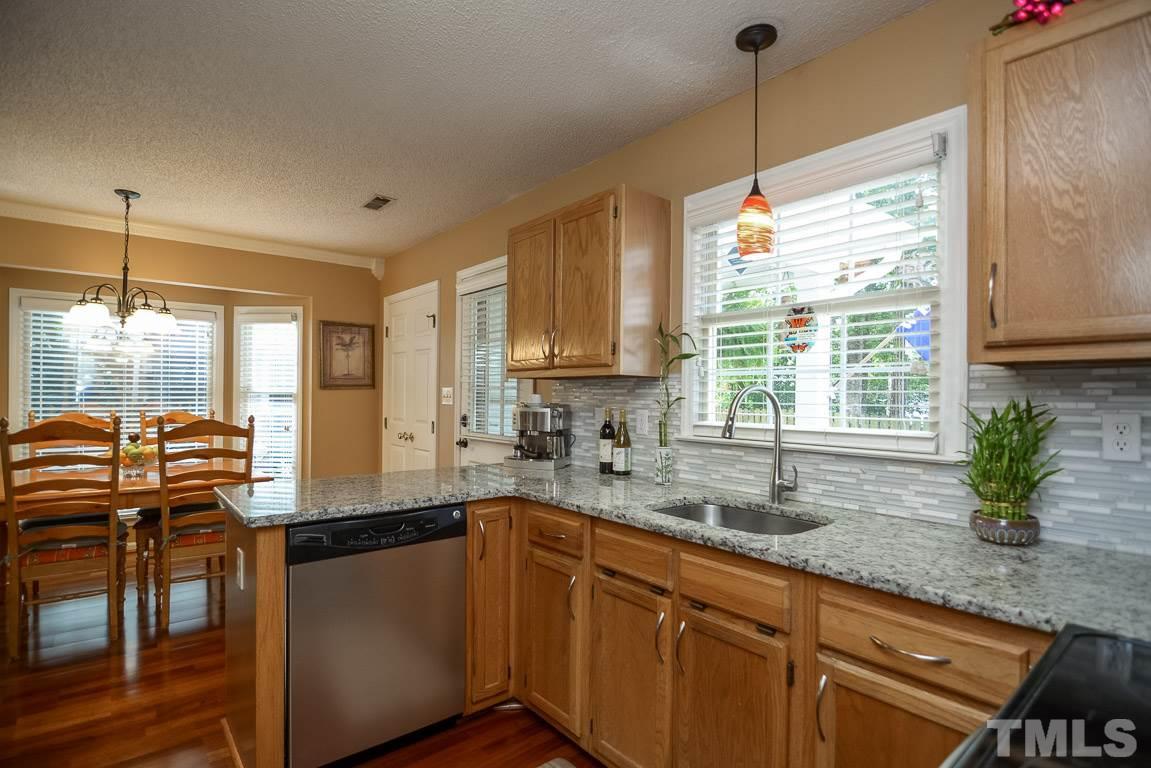 12224 Jarden Court Raleigh, NC 27613 - Photo 12 of 25 Gallery Image 12