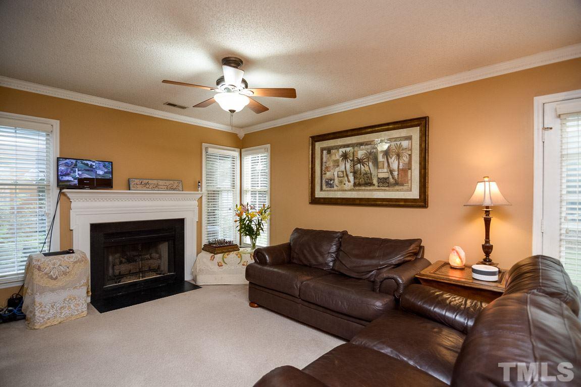 12224 Jarden Court Raleigh, NC 27613 - Photo 4 of 25 Gallery Image 4