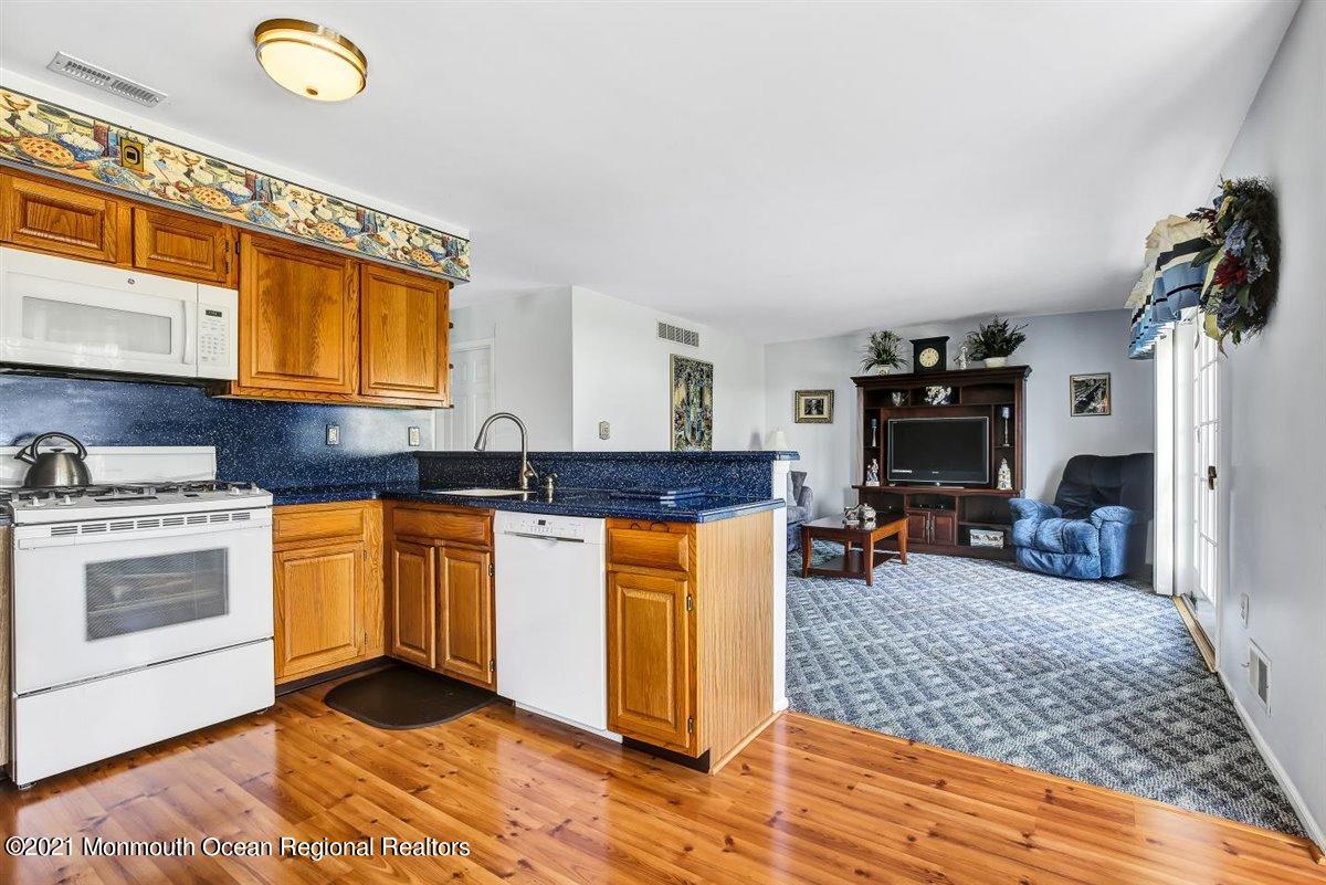 16 Yaffa Road Bayville, NJ 08721 - Photo 12 of 38 29-16YaffaRd_029