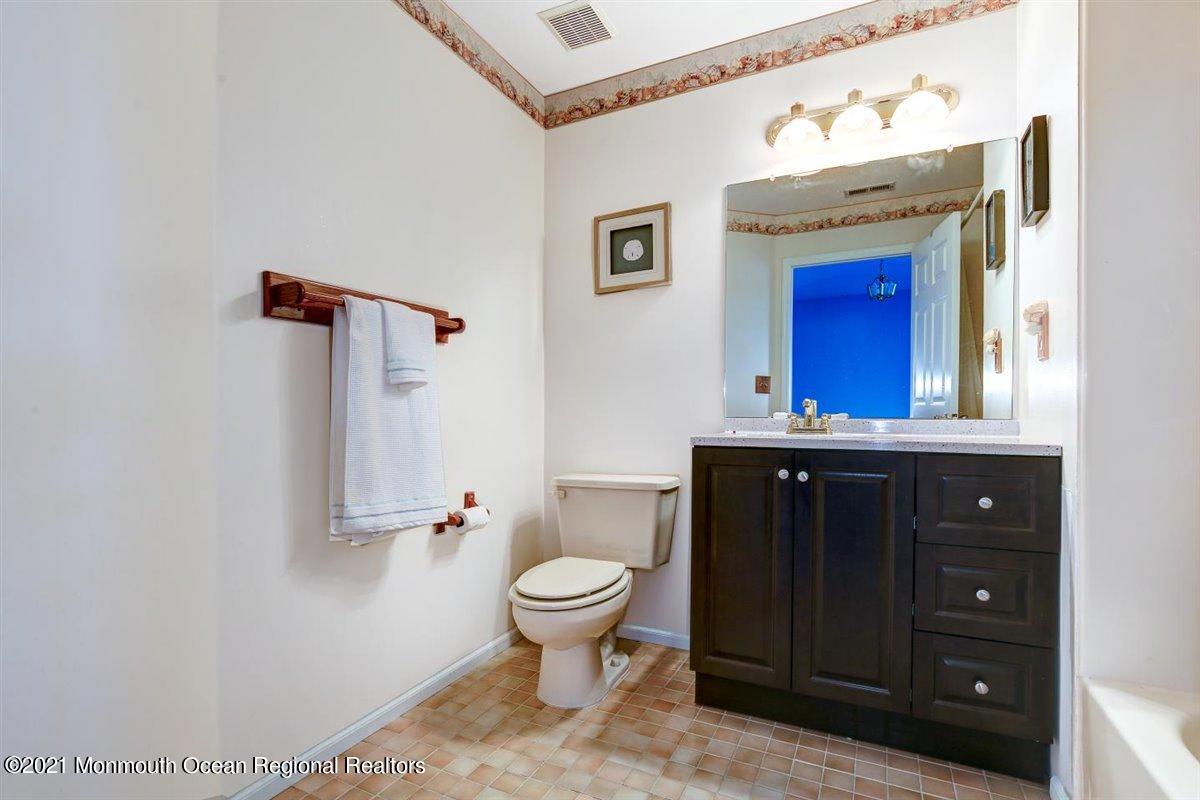 16 Yaffa Road Bayville, NJ 08721 - Photo 24 of 38 37-16YaffaRd_037