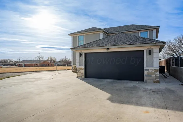 a view of a house with a outdoor space