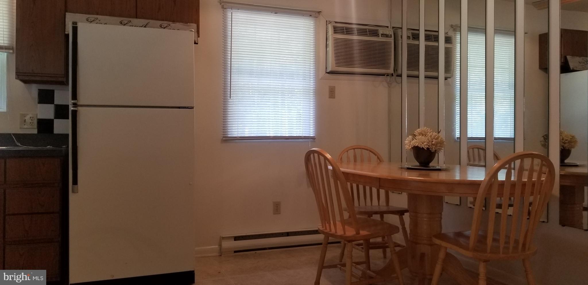 5208 South Upper Ferry Road Eden, MD 21822 - Photo 11 of 35 Dining