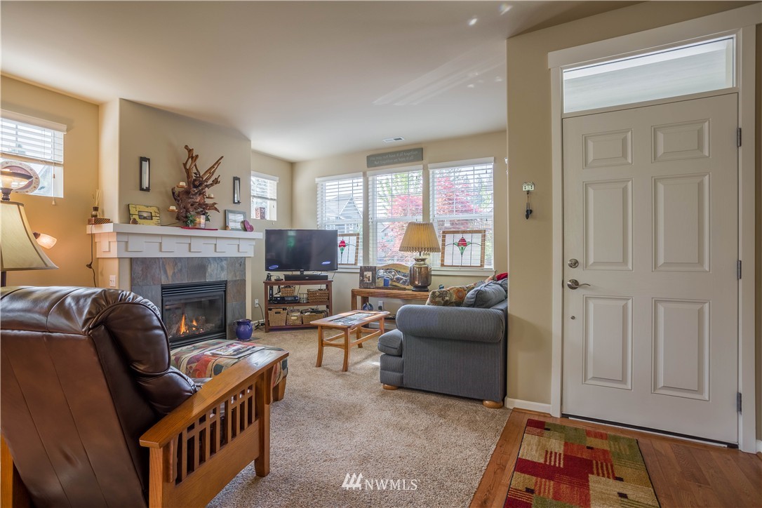 3811 219th Street Southeast Bothell, WA 98021 - Photo 3 of 15