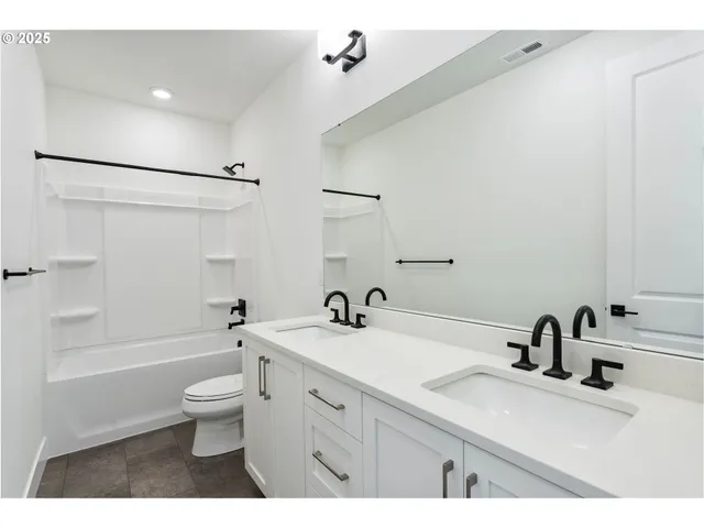 $699,000 | 3998 Northwest 64th Avenue, Unit L 20, Camas, WA 98607