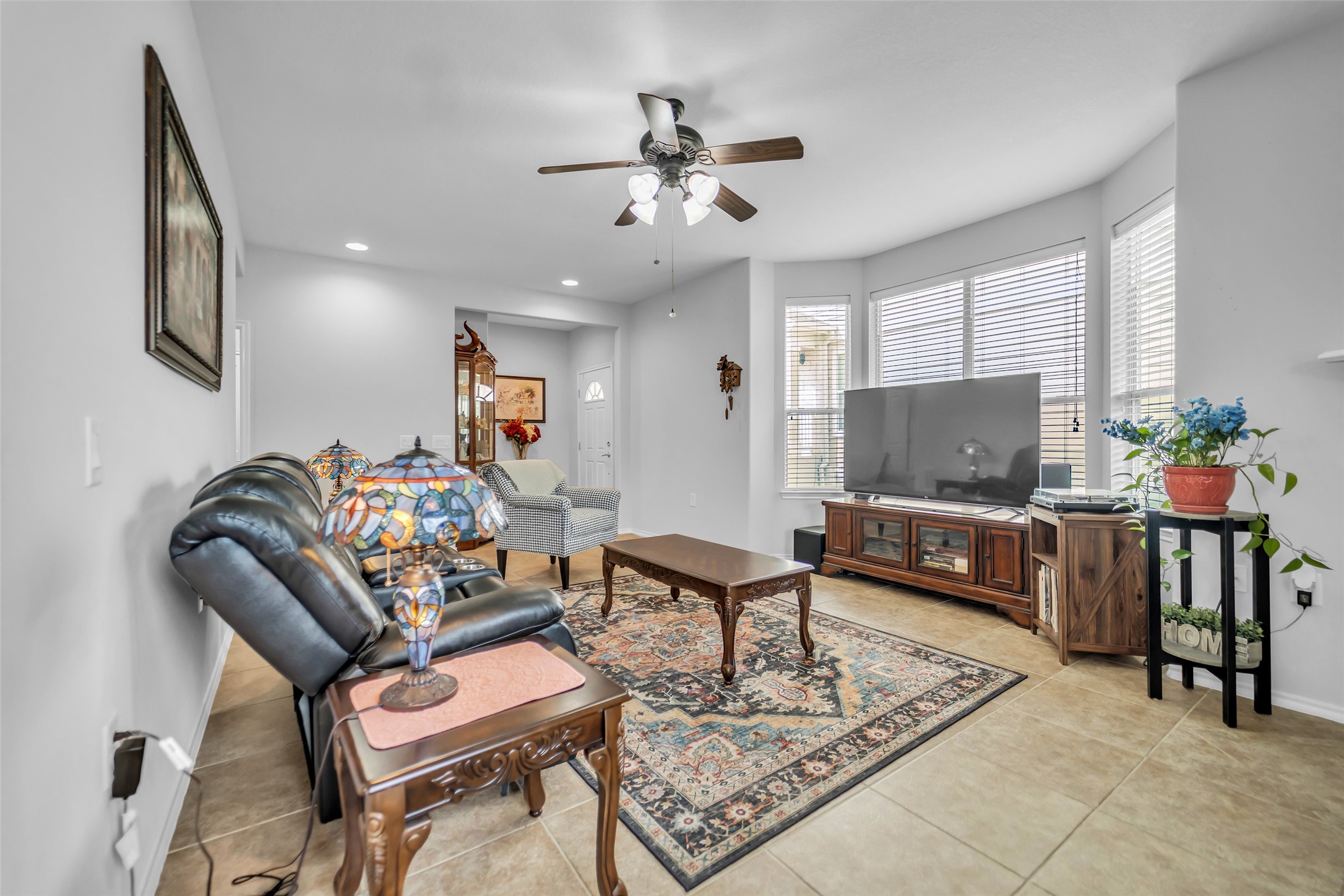 13600 Breton Ridge Street, Unit 20A Houston, TX 77070 - Photo 10 of 25 From this angle you can see where the front door is to the living room