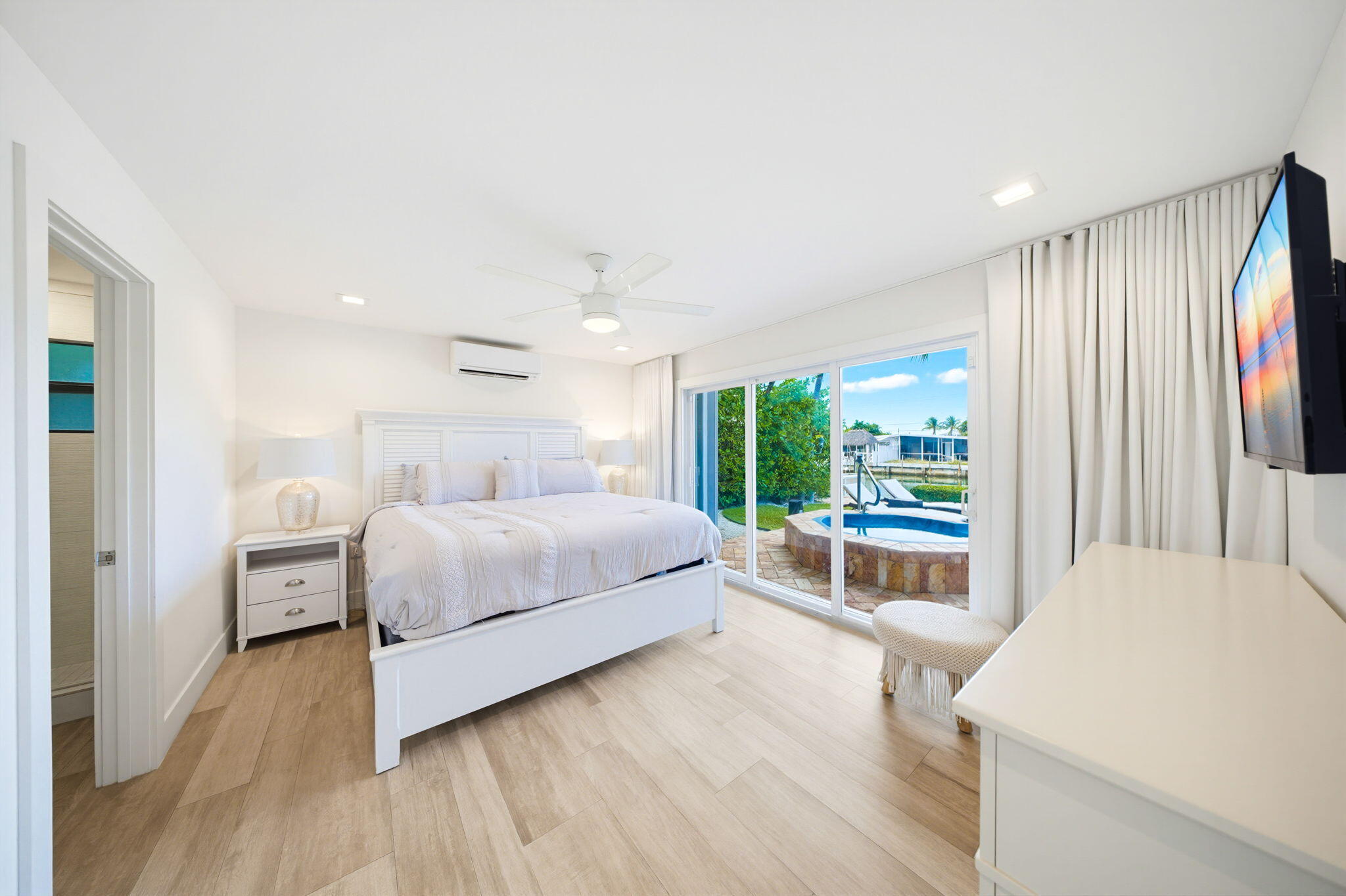 420 11th Street Key Colony Beach, FL 33051 - Photo 64 of 104 Primary Bedroom & En-Suite