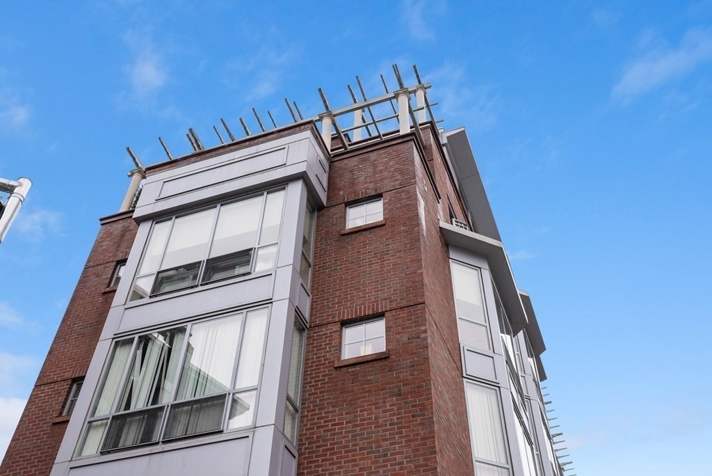44 Prince Street, Unit 402 Boston, MA 02113 - Photo 19 of 21