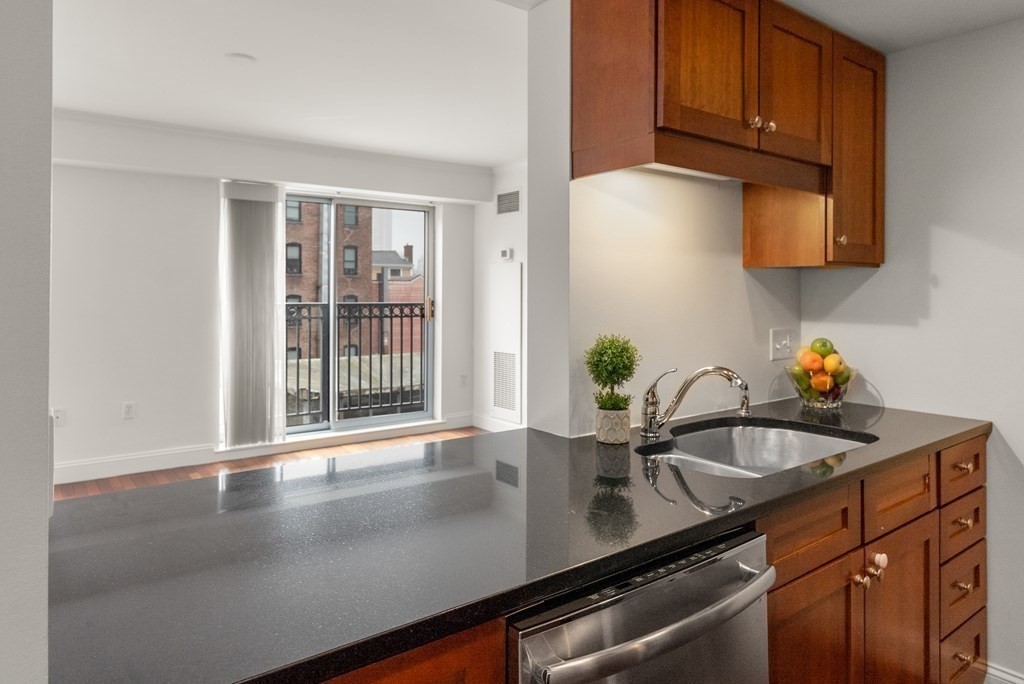 44 Prince Street, Unit 402 Boston, MA 02113 - Photo 8 of 21